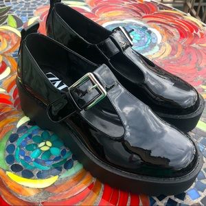 NWOT Zara black patent leather Size 40 Mary Janes